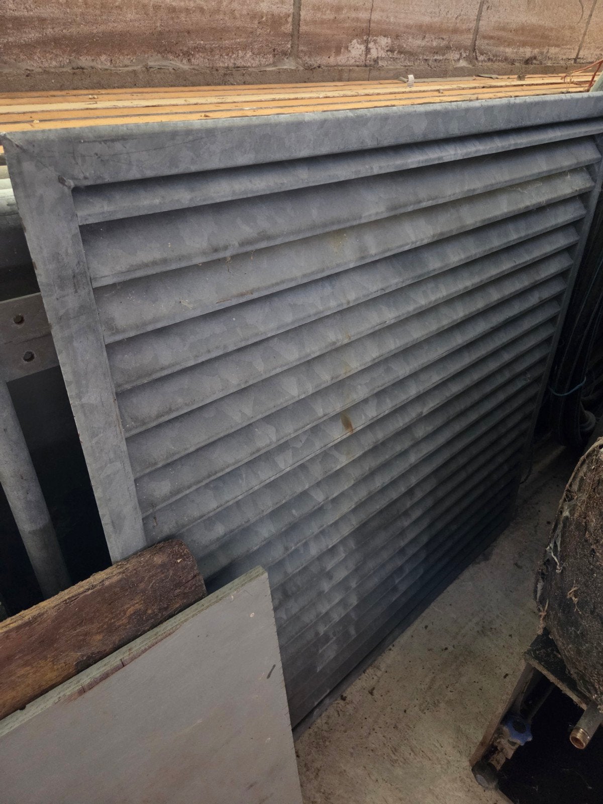 Metalen ventilatierooster/afzuigrooster, Ophalen, Gebruikt, Ventilator en Afzuiger