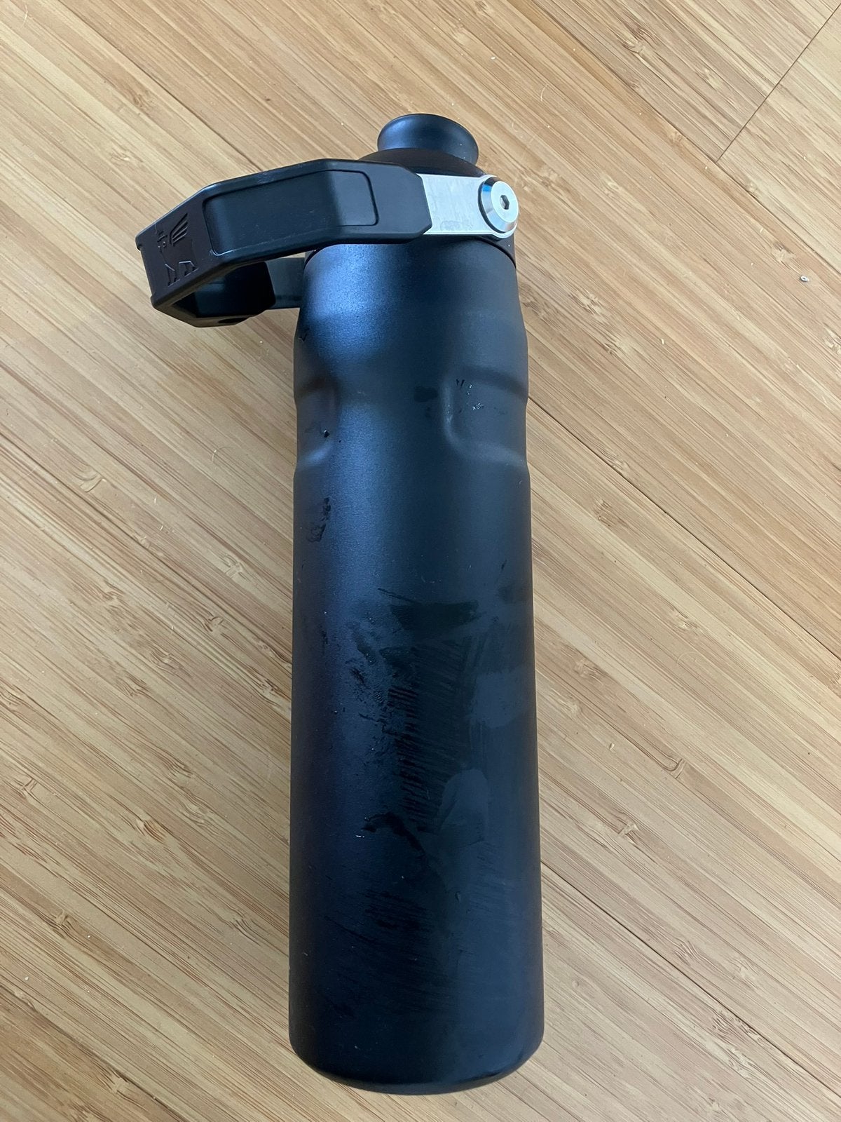 Zwarte stanley iceflow - dop ontbreekt, Sport en Fitness, Ophalen of Verzenden, Zo goed als nieuw