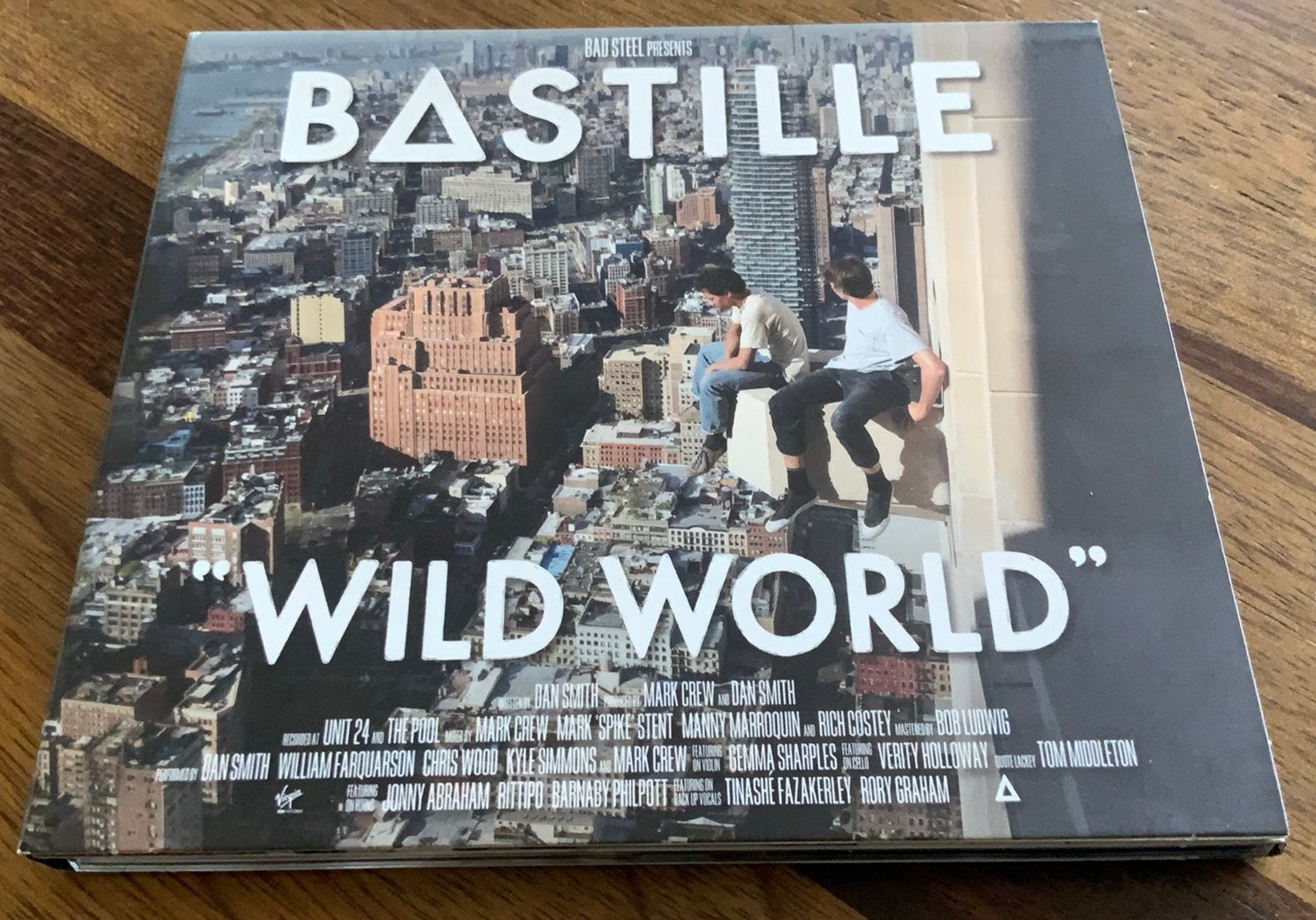 CD BASTILLE WILD WORLD 2016 VIRGIN EU COMPLETE VERSION, Digipak, Gebruikt, Verzenden, Poprock