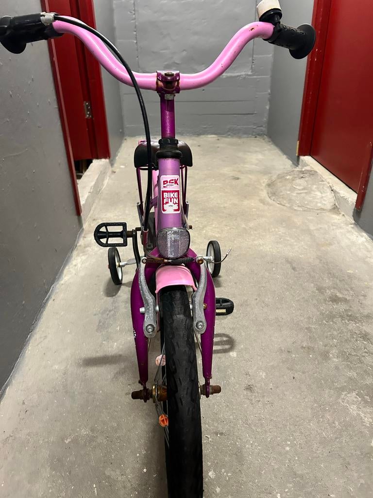 Roze kinderfiets met zijwieltjes - 16 inch, Ophalen, Zijwieltjes, Velgrem, 16 tot 20 inch