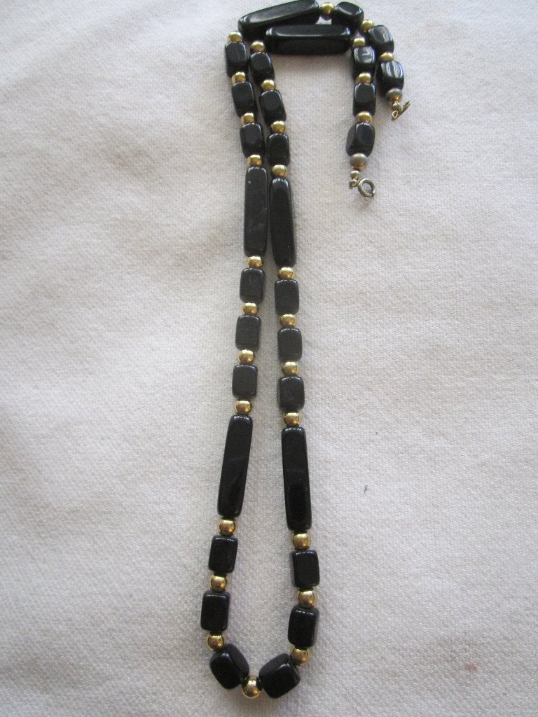 14.   Aparte oude ketting,  TRIFARI,   60 cm, Ophalen, Overige materialen, Ketting