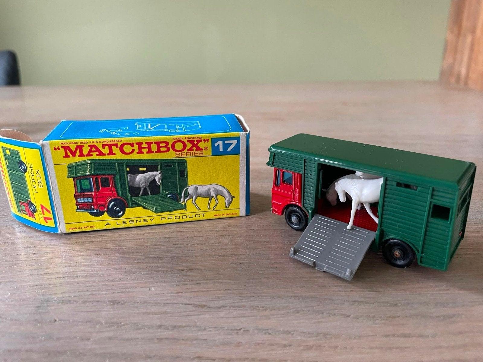 matchbox nr 17- horse box - in doosje, Ophalen of Verzenden, Auto, Matchbox