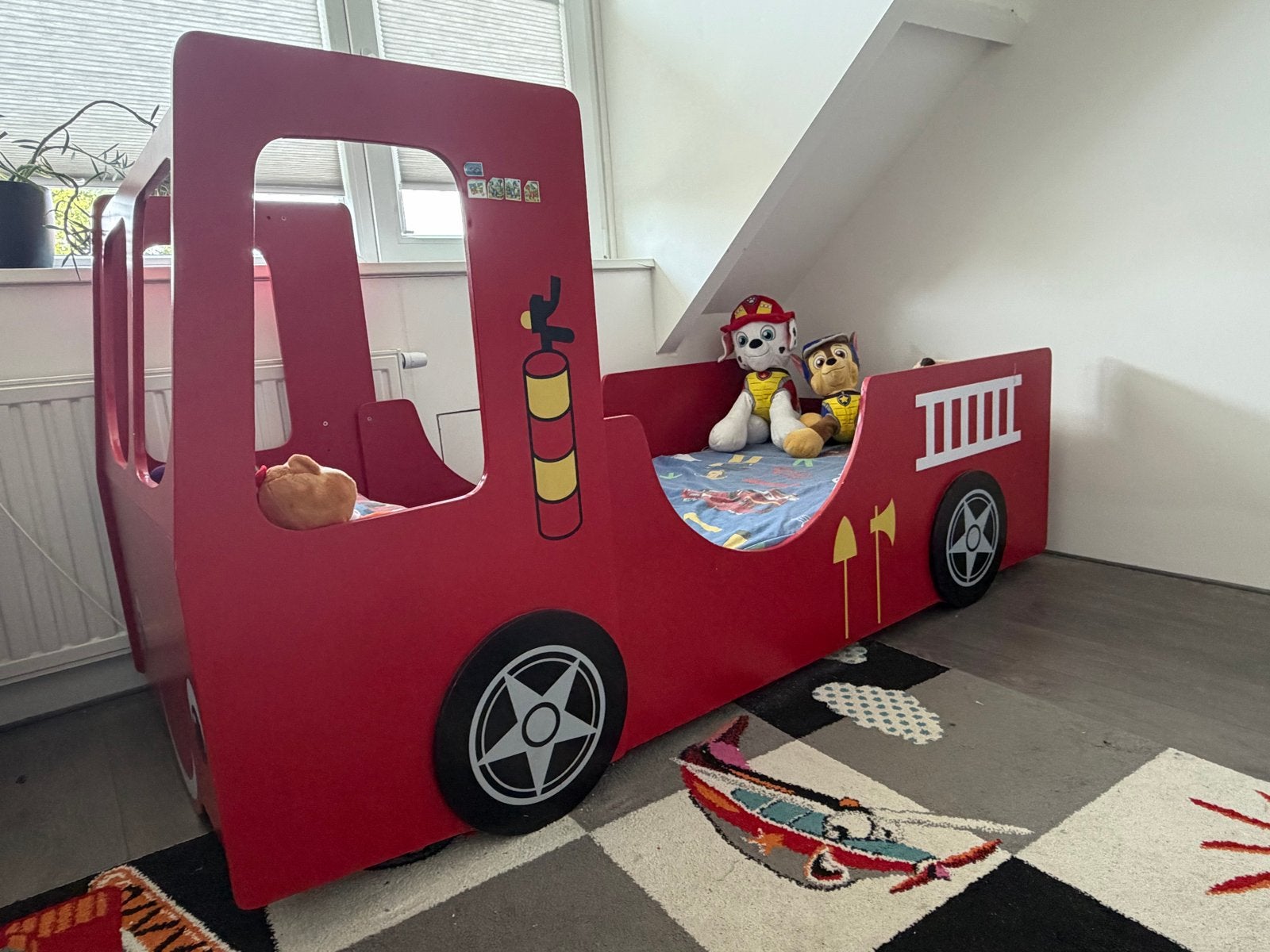 Brandweerbed voor kinderen, Kinderen en Baby's, Kinderkamer | Bedden, Ophalen, 85 tot 100 cm, Gebruikt, Matras