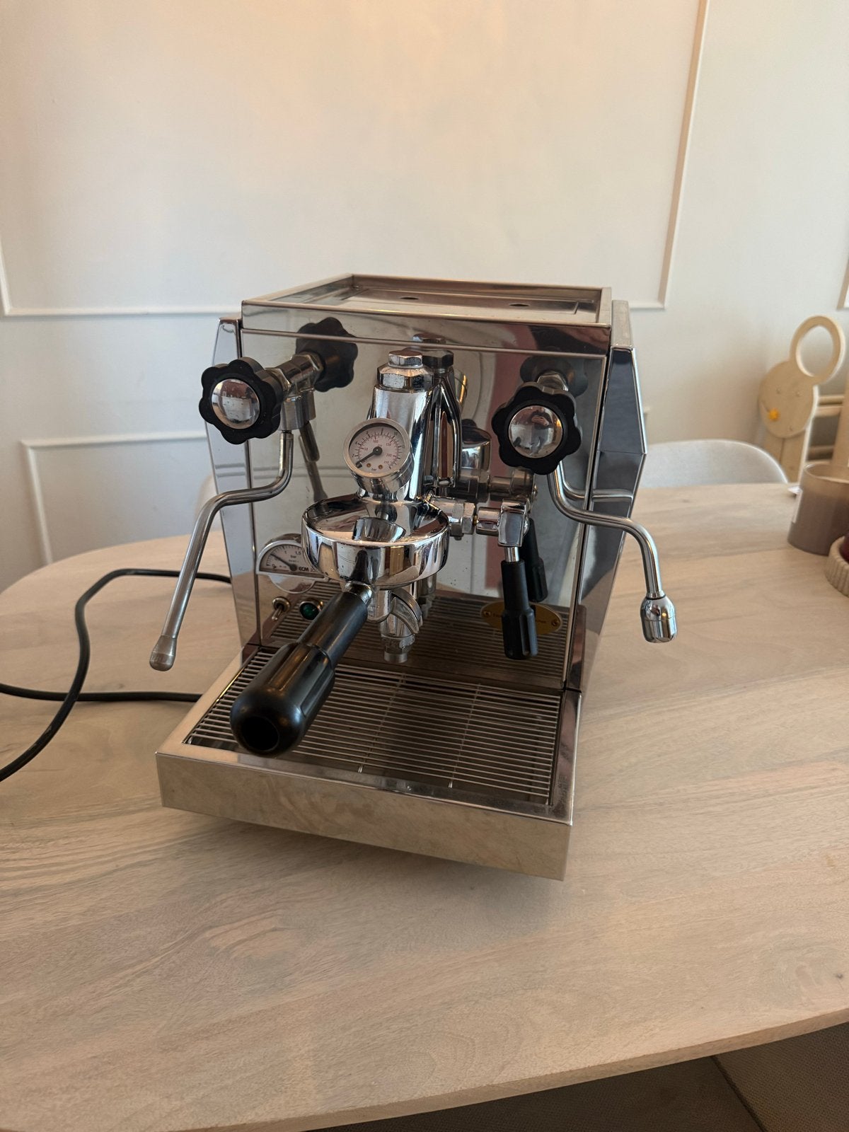 ECM Giotto Espresso Machine met accessoires, Espresso apparaat, Koffiebonen, Zo goed als nieuw, 1 kopje