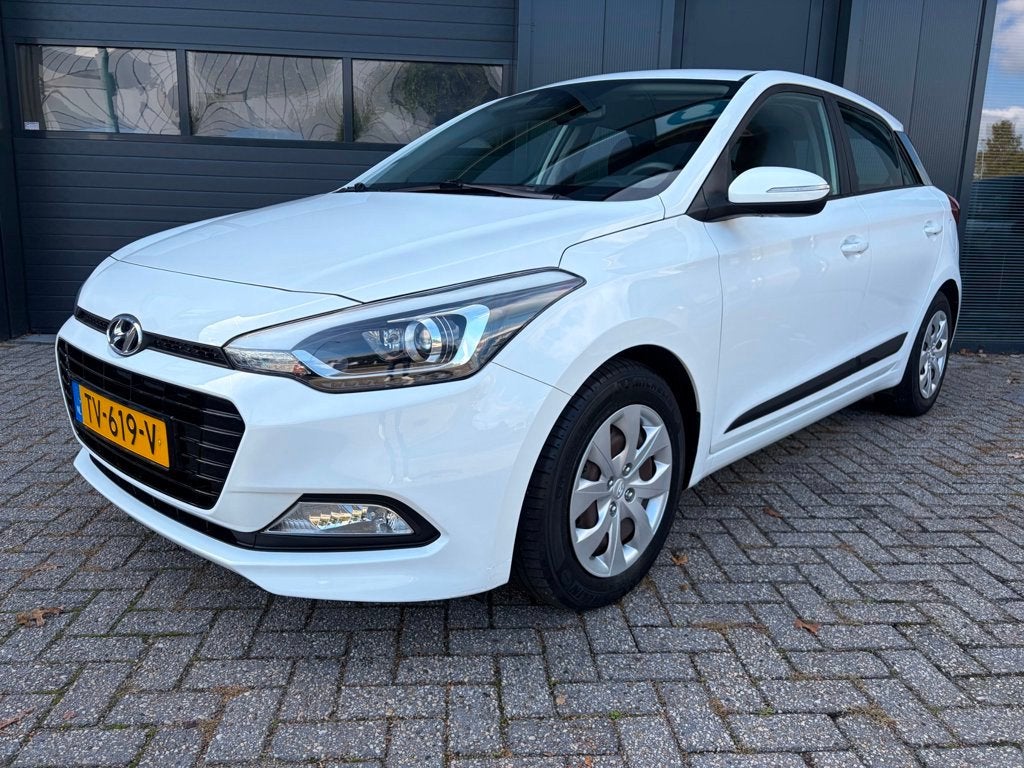 Hyundai I20 1.0 T-GDI Comfort, Camera, Cruise, Clima, Navi, 450 kg, Euro 6, 100 pk, Origineel Nederlands