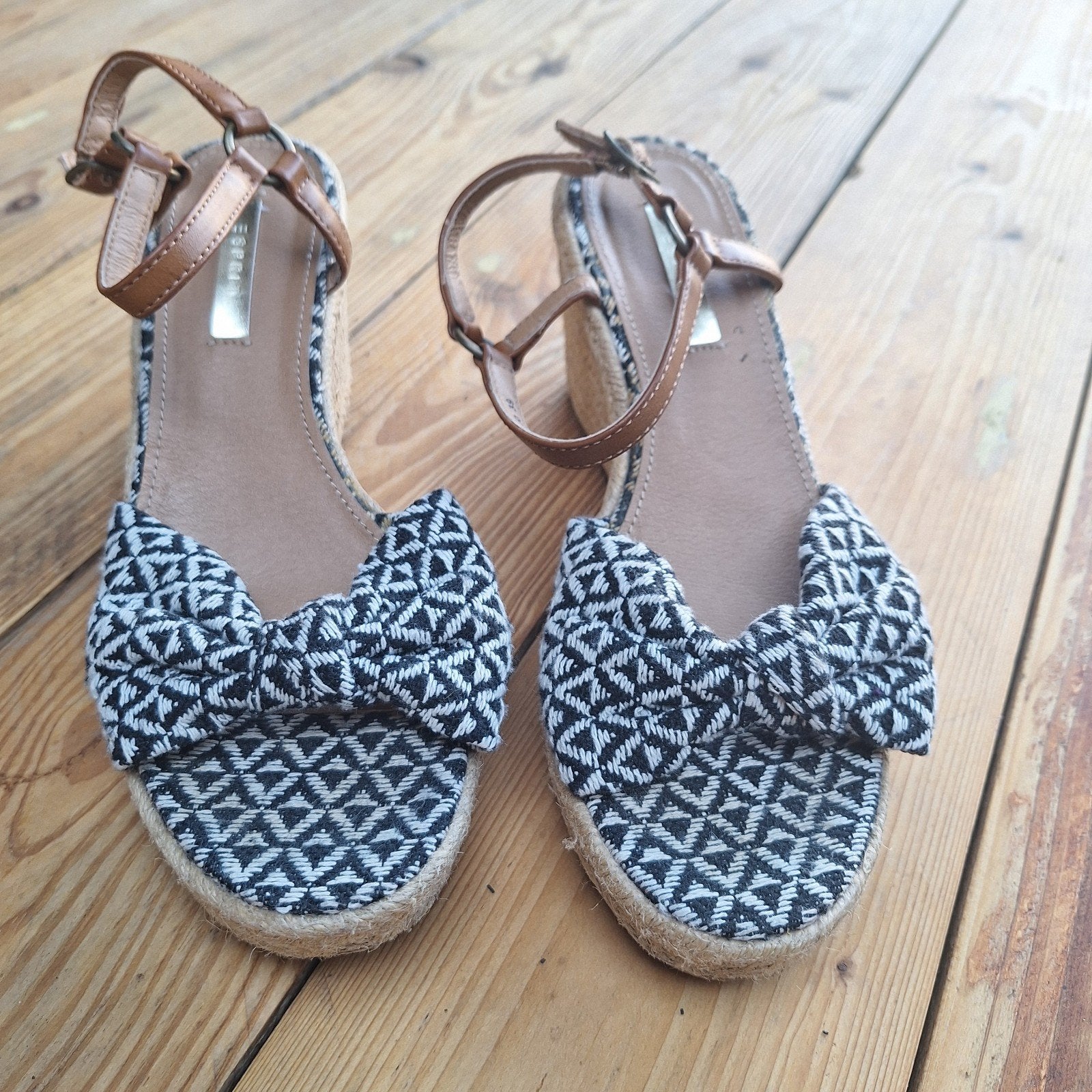 Esprit Espadrille Sleehak Sandalen met Jacquard Patroon, Blauw, Zo goed als nieuw, Esprit, Sandalen of Muiltjes