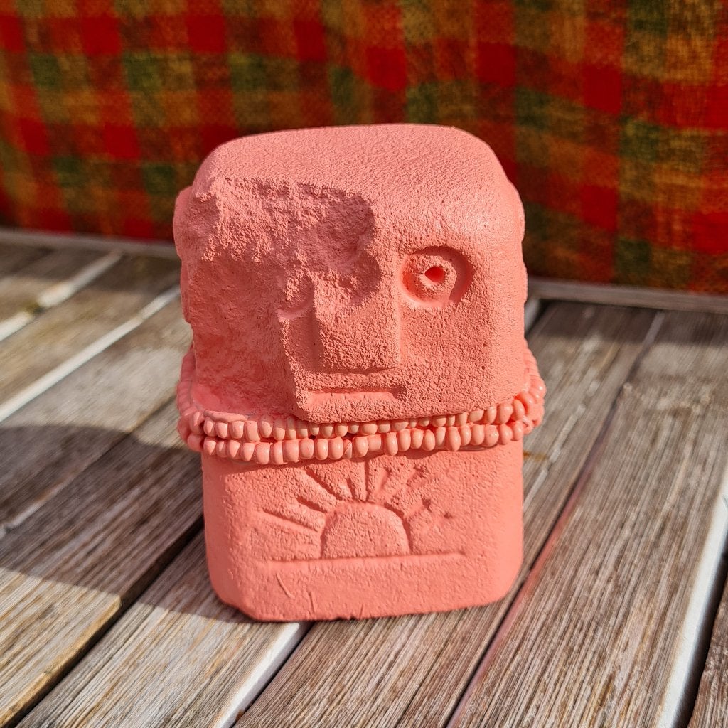 Bazar Bizar Stoneman Bali Sol Zalm Roze, Gebruikt, Steen/keramiek, 7 cm, Ophalen of Verzenden