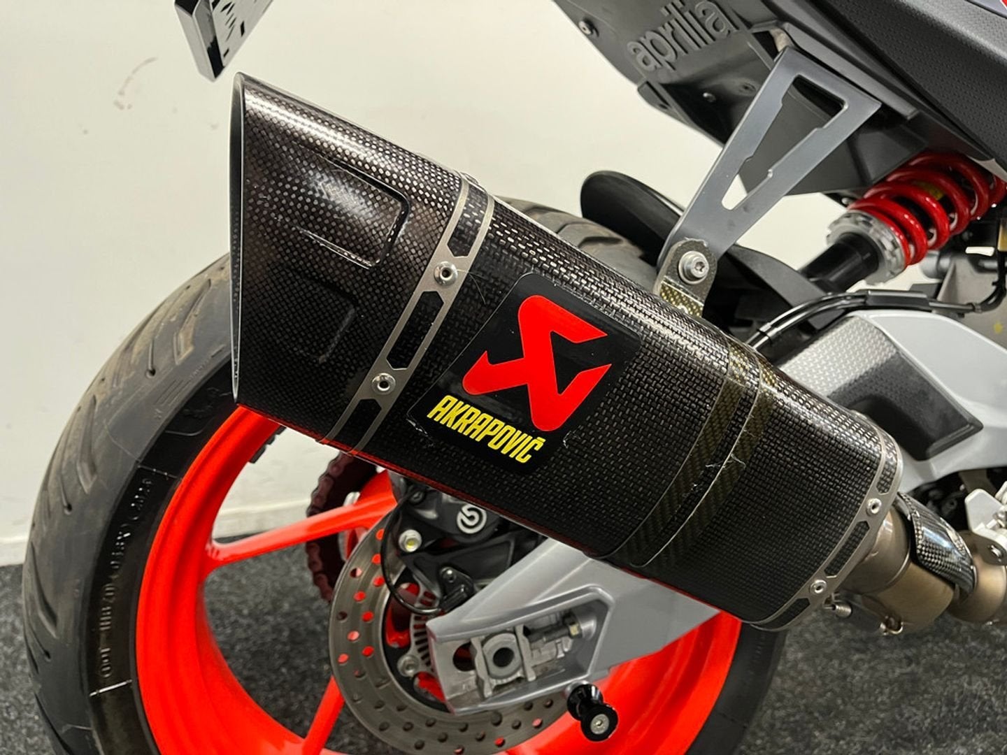 ⭐️⭐Aprilia TUONO 660 (bj 2021)⭐️⭐, Motoren, 2 cilinders, Aprilia, Motorrijbewijs A, Bedrijf