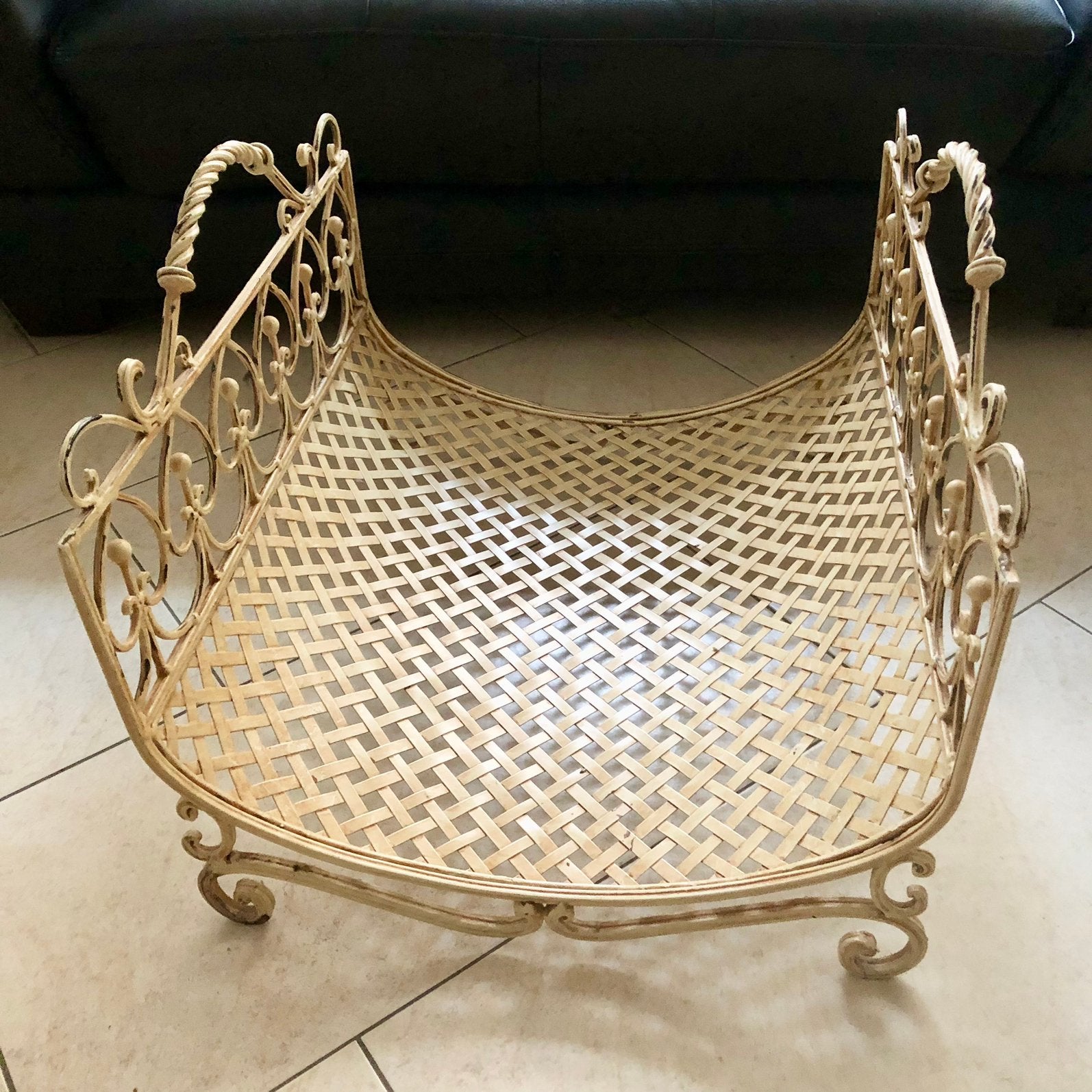 Grote brocante Loberon metalen mand voor lectuur, Ophalen of Verzenden, Gebruikt, Landelijk, Metaal