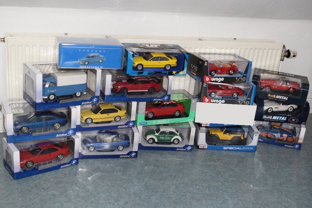 verzameling 16 miniatuur auto 1:18 nieuw, Ophalen of Verzenden, Nieuw, Overige merken