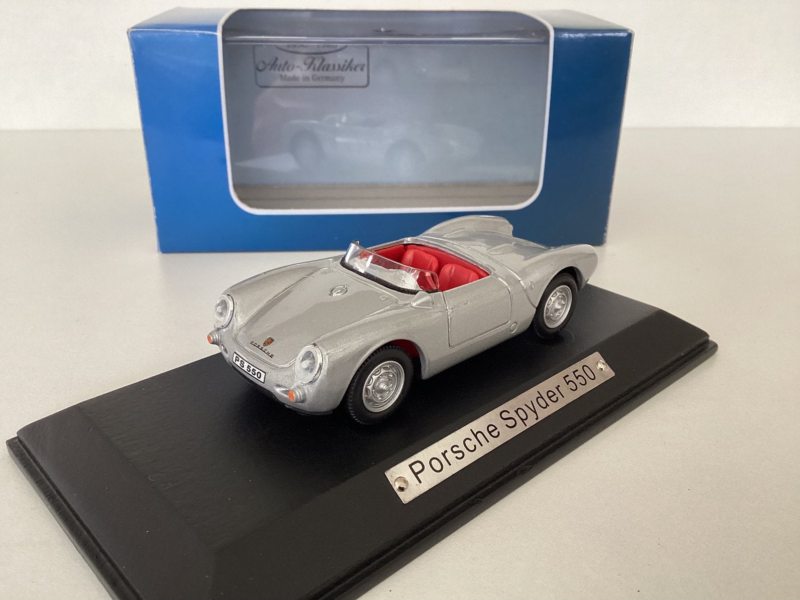 Porsche Spyder 550  1:43 Nieuw in verpakking, Ophalen of Verzenden, Nieuw, Auto, Overige merken