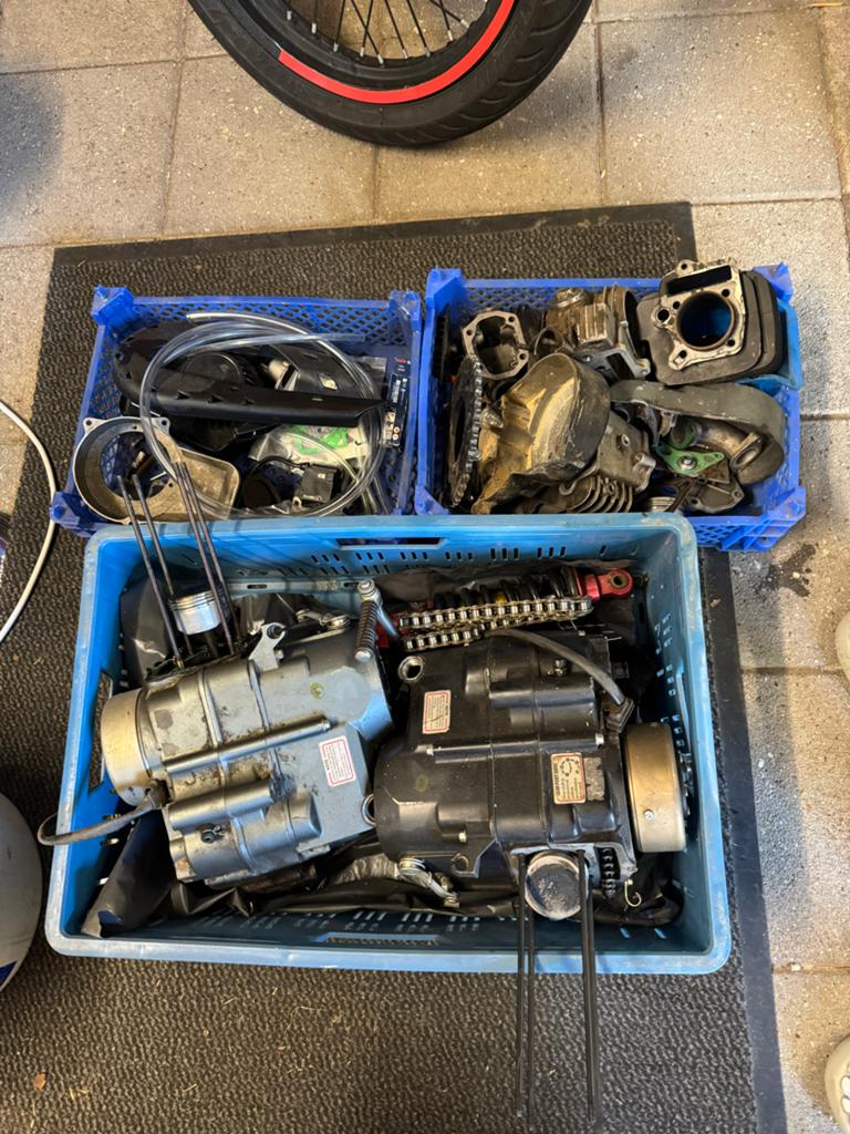 Oriom 125cc onderdelen, Fietsen en Brommers, Brommeronderdelen | Algemeen, Ophalen