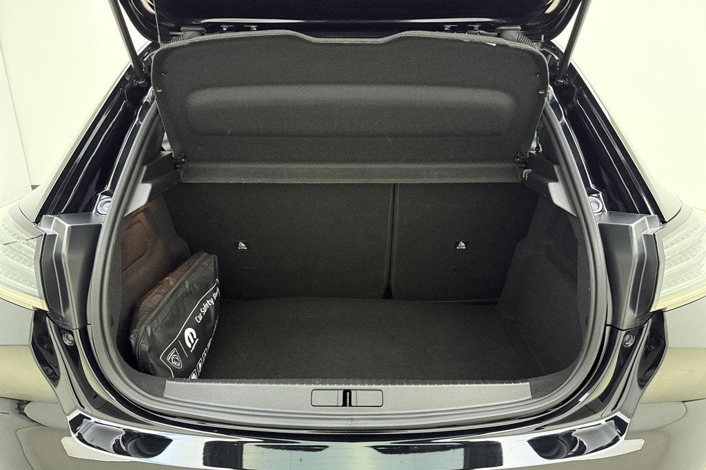 Peugeot 208 1.2 Hybrid 145 e-DCS6 GT Automaat | Navigatie |, 145 pk, 1203 kg, Gebruikt, Euro 6