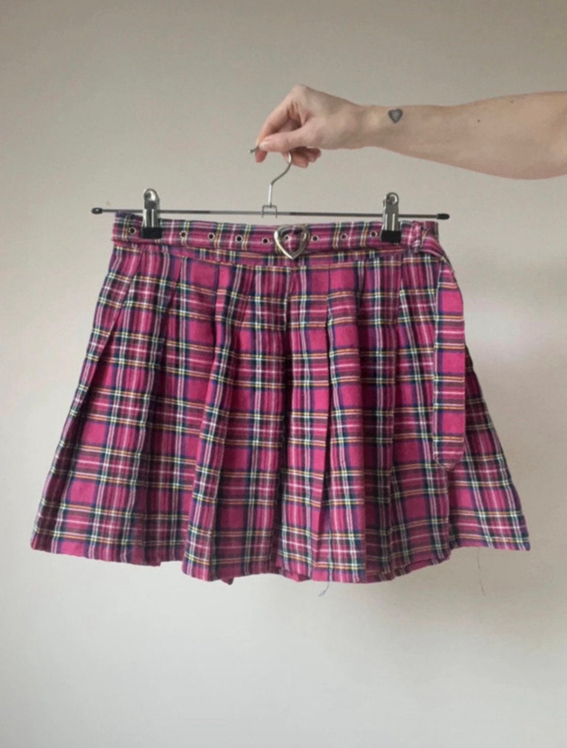 Geblokte roze minirok, M. Tartan schoolgirl 90s 00s retro, Maat 38/40 (M), Romwe, Verzenden, Roze