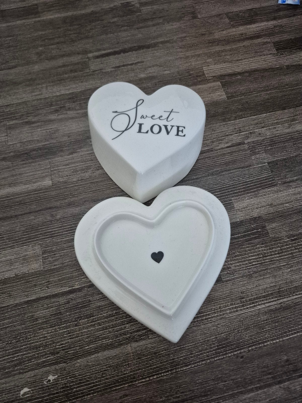 Riviera Maison botervloot hart 'Sweet Love', Overige merken, Keramiek, Ophalen of Verzenden, Zo goed als nieuw