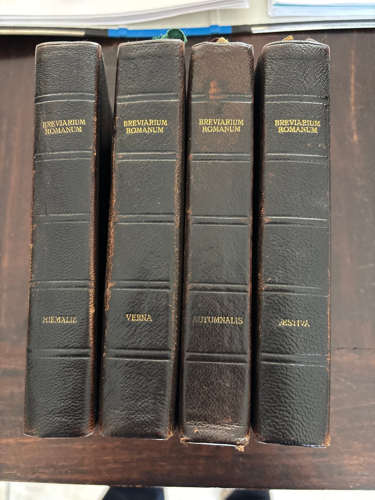 Antiek Breviarium Romanum - 4-delige set, Ophalen
