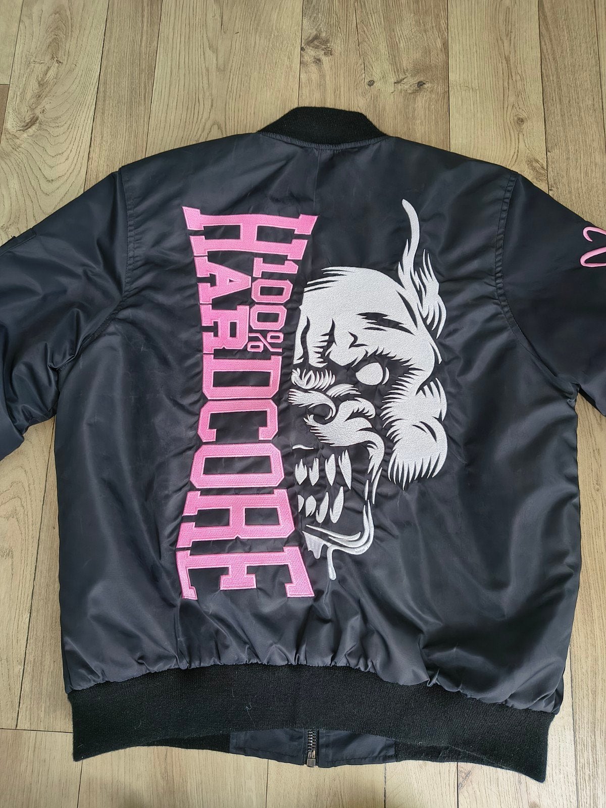 100% Hardcore Bomberjack Maat M - Zo goed als nieuw, Ophalen of Verzenden, Zo goed als nieuw, Maat 38/40 (M), Zwart
