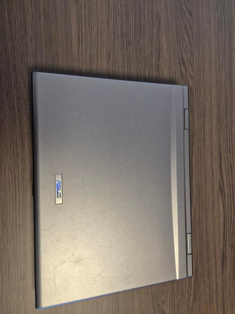 Asus Z7000 laptop retro / onderdelen, Ophalen, 10 inch of minder, Minder dan 2 Ghz