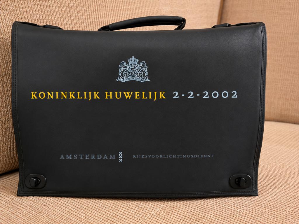 Origineel Perspakket Koninklijk Huwelijk WA & Máxima 2002, Verzamelen, Ophalen of Verzenden, Zo goed als nieuw, Nederland, Overige typen