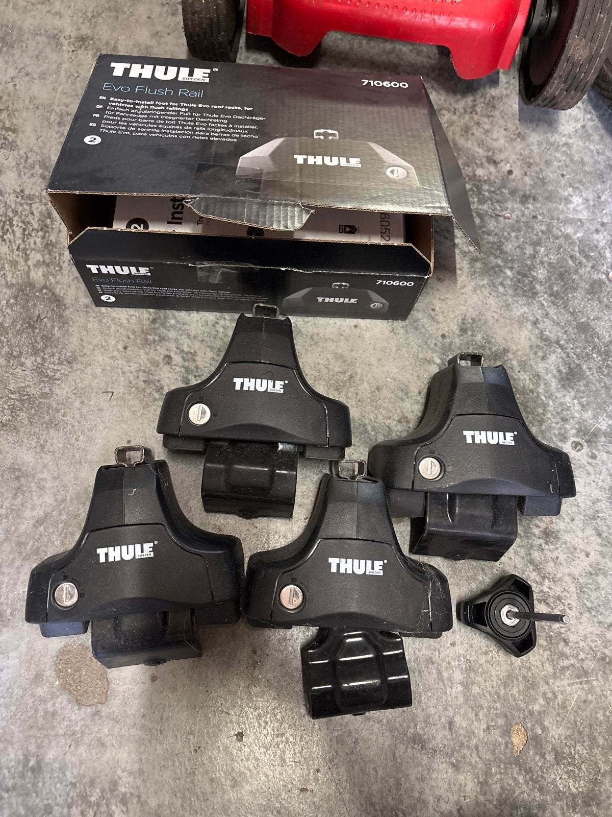 Thule Evo Flush Rail dakdragerset 710600, Ophalen of Verzenden, Zo goed als nieuw
