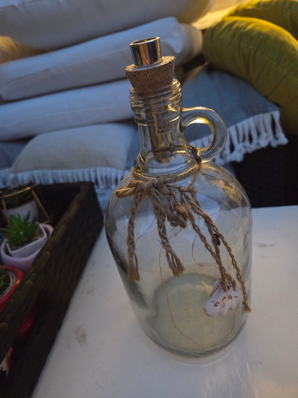 Decoratieve glazen fles met kurk en touw en licht, Ophalen of Verzenden, Gebruikt, Glas, Landelijk