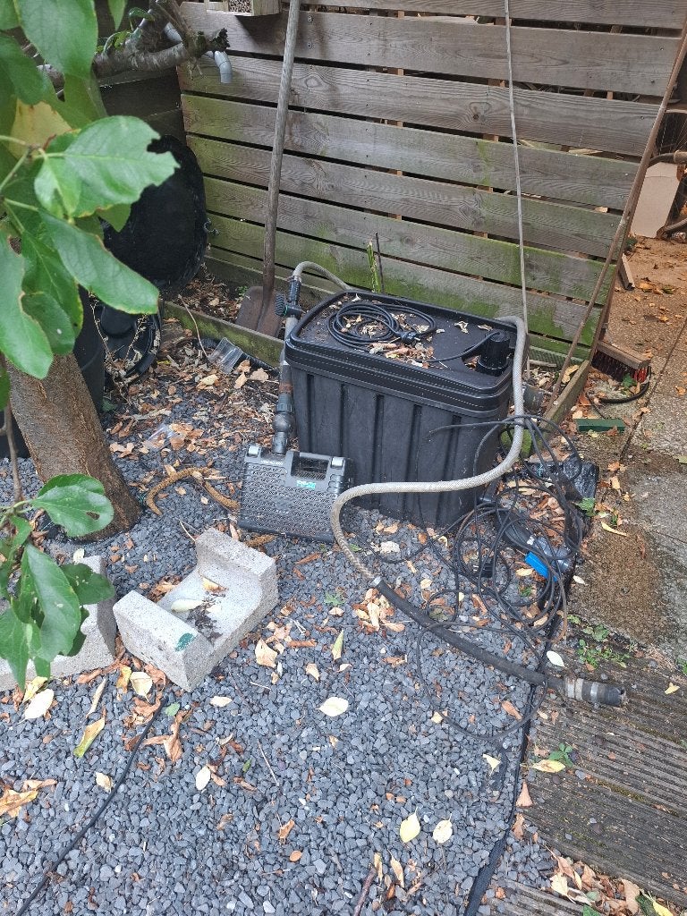 vijver filter met pomp , moet nog schoongemaakt worden, Ophalen, Gebruikt, Vijverfilter