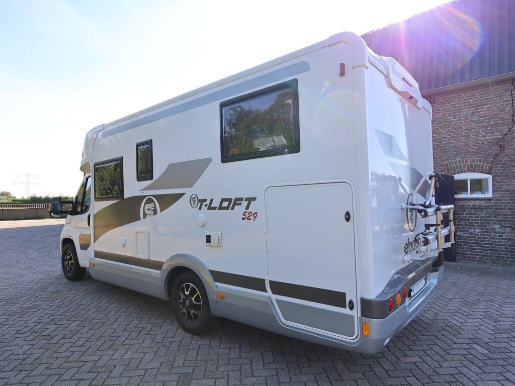 Caravans And Camping Elnagh