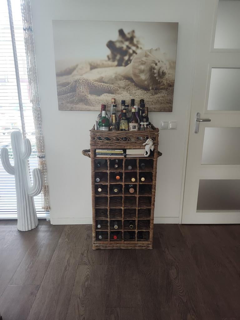 Rotan wijnrek, Huis en Inrichting, Woonaccessoires | Wijnrekken, Ophalen, Zo goed als nieuw, Overige materialen, 25 flessen of meer