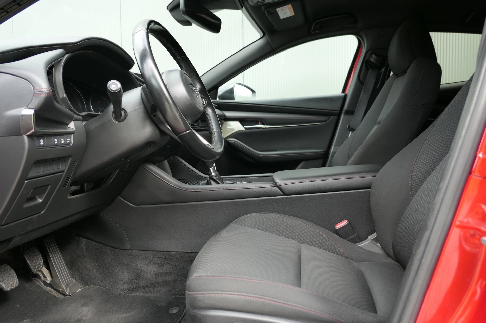 Mazda 3 2.0 e-SkyActiv-G M Hybrid 150 Sportive NAP Navi Stoe, Auto's, Mazda, Voorwielaandrijving, 1998 cc, Stof, Gebruikt