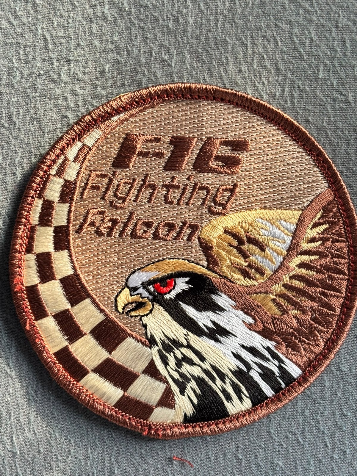 Desert Swirl F-16 fighting falcon Volkel, Verzenden, Luchtmacht, Nederland, Embleem of Badge