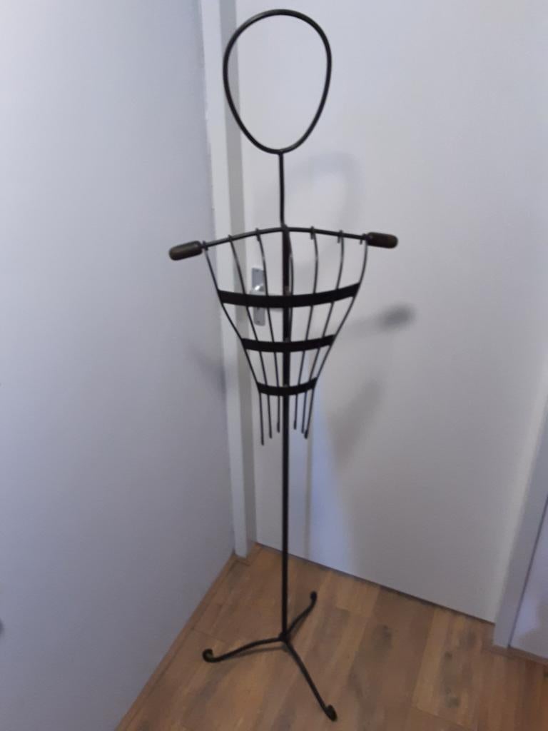 Unieke metalen staande kapstok - Mannequin design, Huis en Inrichting, Ophalen, Gebruikt, Metaal, Staande kapstok