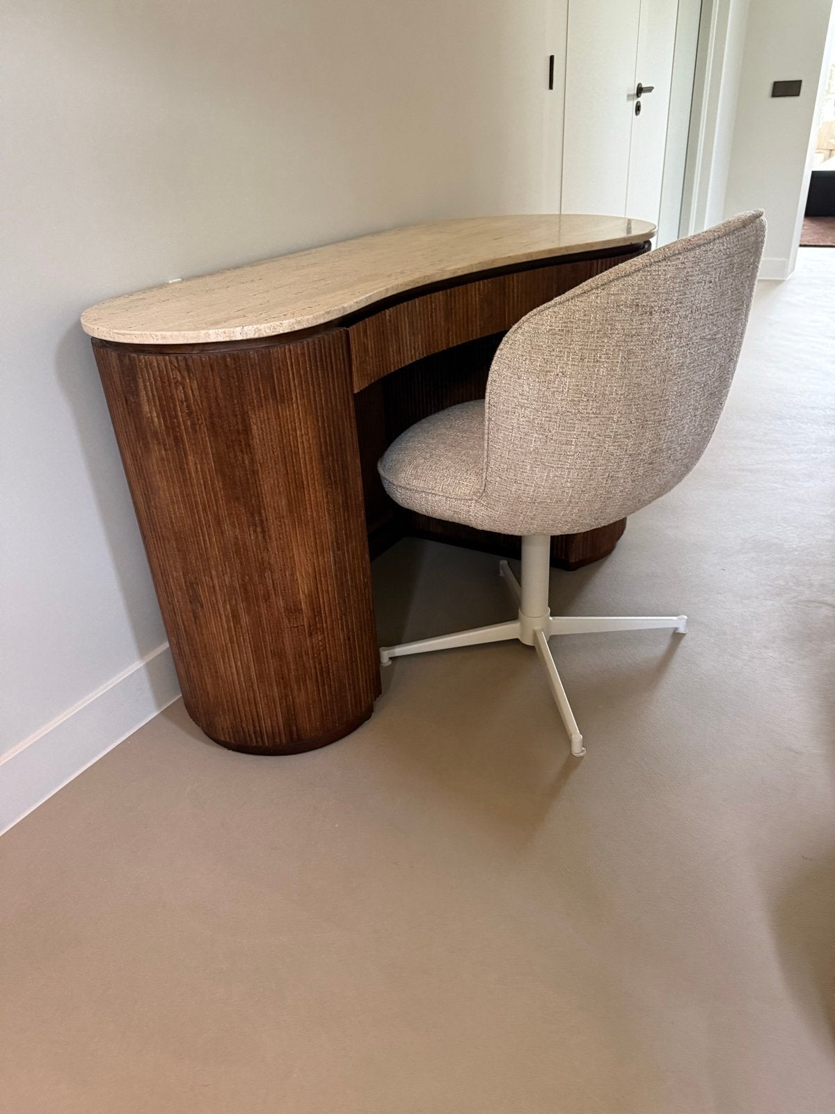Eleonora Bureau Mari 129x60cm - Bruin Mangohout & Travertin