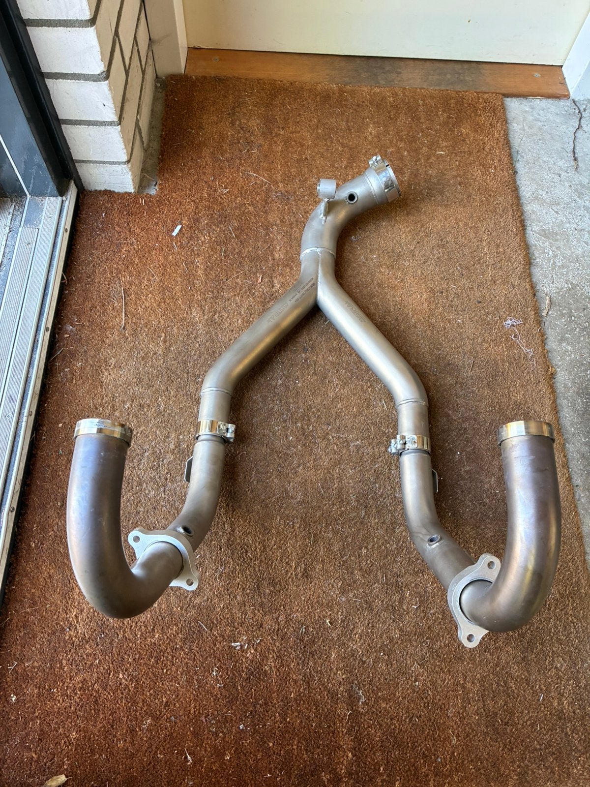 Mistral bochtenset met kat Moto Guzzi V85E5+ metV-twin boost, Motoren, Ophalen of Verzenden, Gebruikt