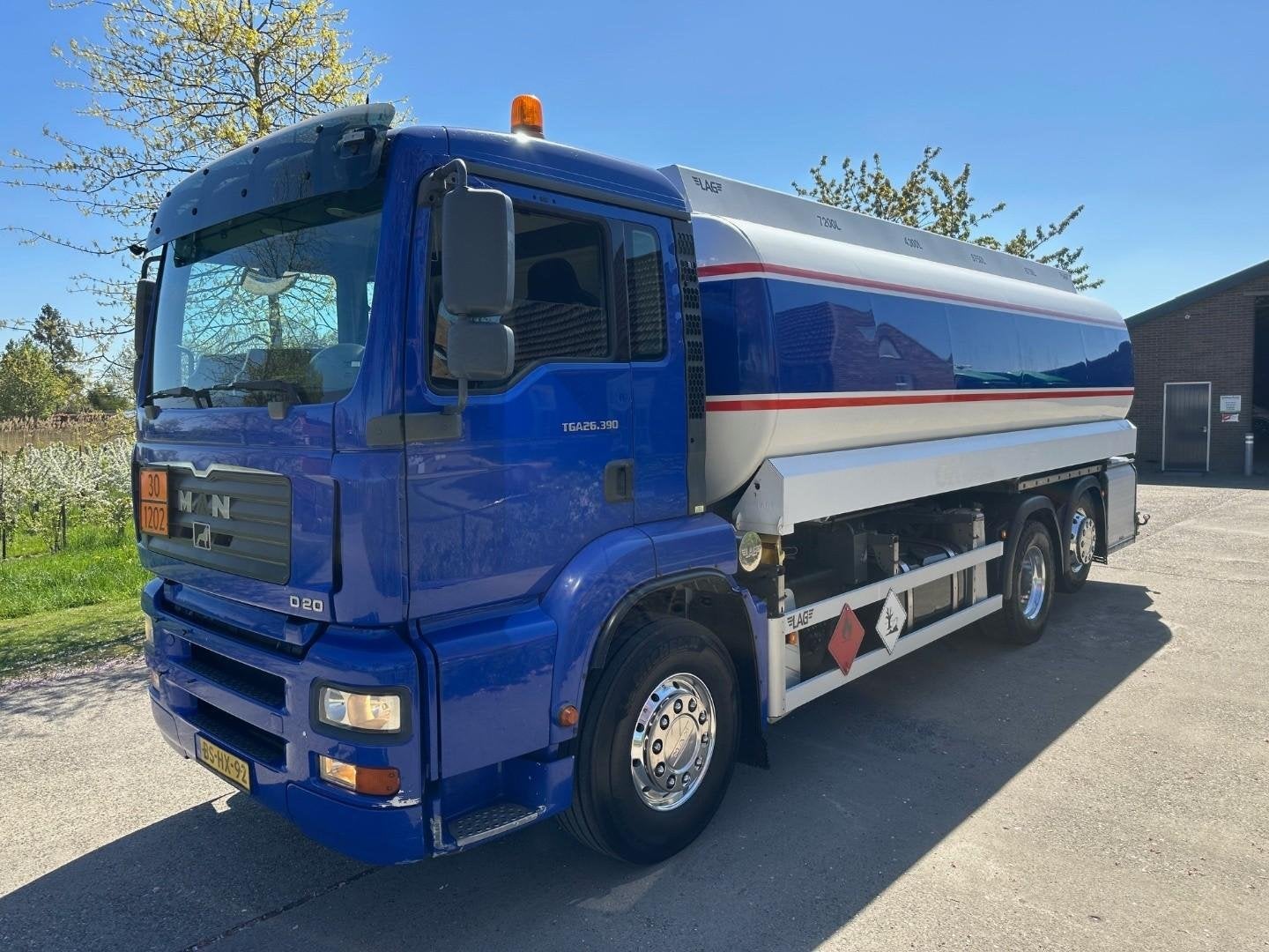 MAN TGS 26.390 / LAG TANK / 4 COMP / 25m3 / 6x2 / 2 SLANGHAS, Auto's, Automaat, Bluetooth, 390 pk, Blauw