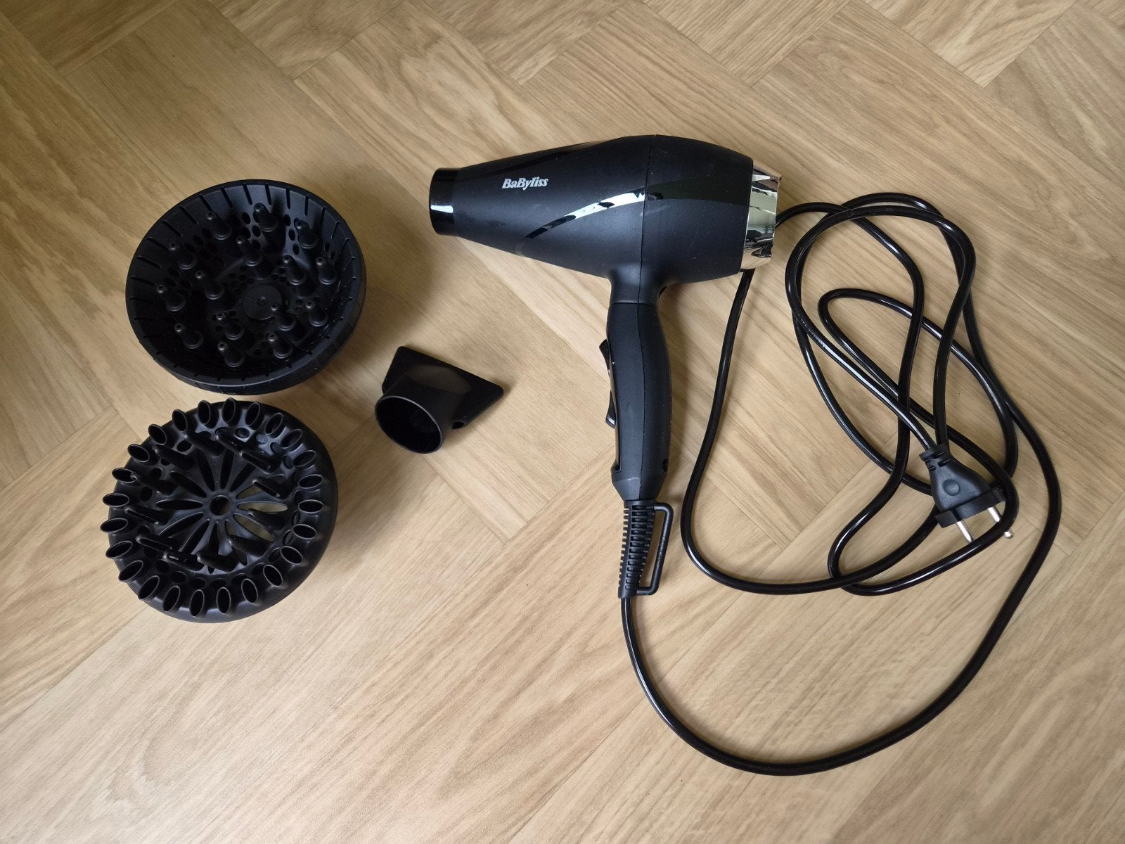 BaByliss Shine Pro 2200 föhn 6713DE inclusief diffusers, Ophalen of Verzenden, Zo goed als nieuw, Haarverzorging