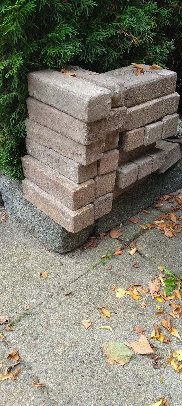 Waaltjes / Gratis., Tuin en Terras, Ophalen, Gebruikt, Beton, Klinkers