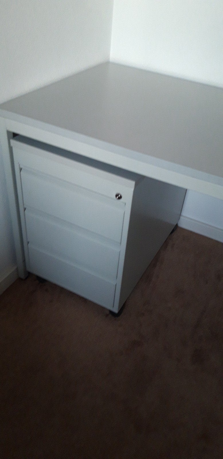 Bureau met ladeblok en bureaustoel, Gebruikt, 150 cm, Metaal, Ophalen of Verzenden