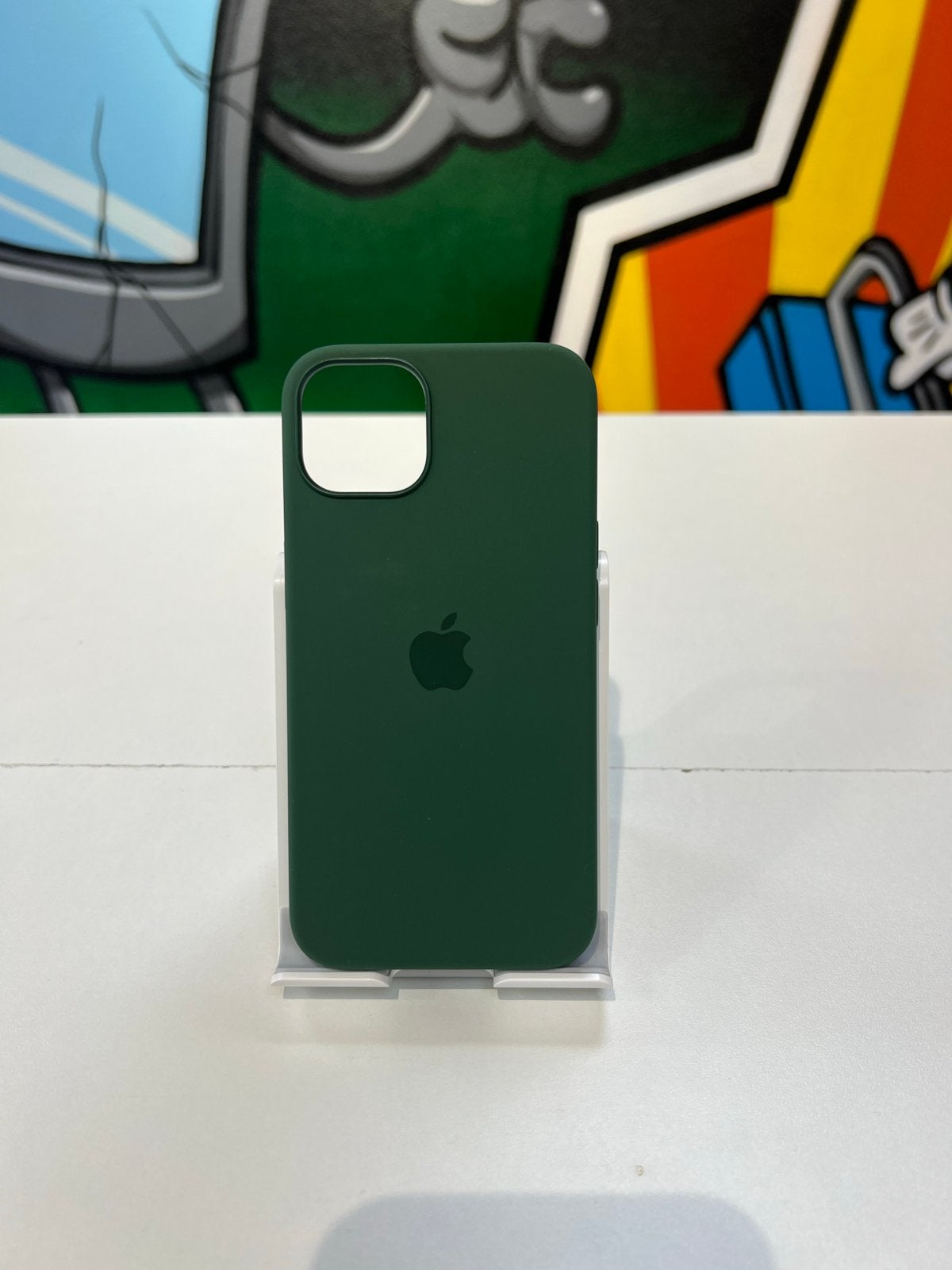 Apple iPhone 13 Silicone Hoesje met MagSafe - Donkergroen, IPhone 13, Hoesje of Tasje, Ophalen of Verzenden, Zo goed als nieuw