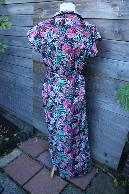 Doorknoopjurk gekleurd Femme9 mt L Maxi Vaste prijs, Overige kleuren, Verzenden, Femme9, Maat 42/44 (L)