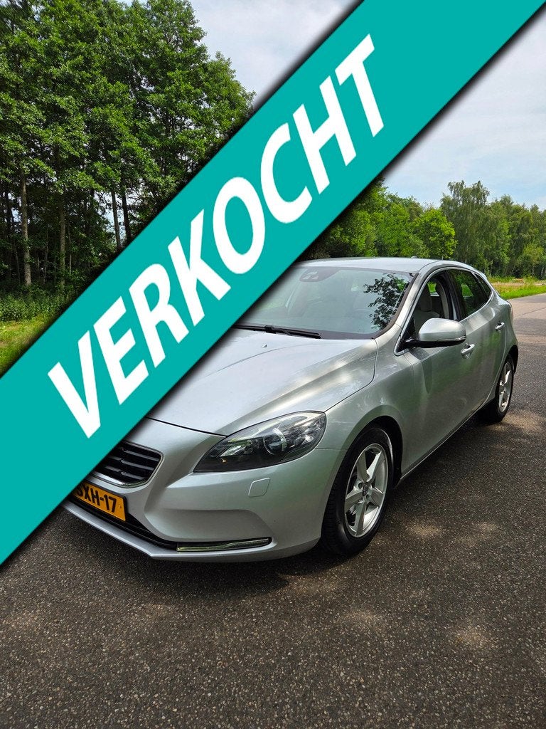 Volvo V40 1.6 D2 Momentum, Voorwielaandrijving, Euro 5, Gebruikt, 4 cilinders