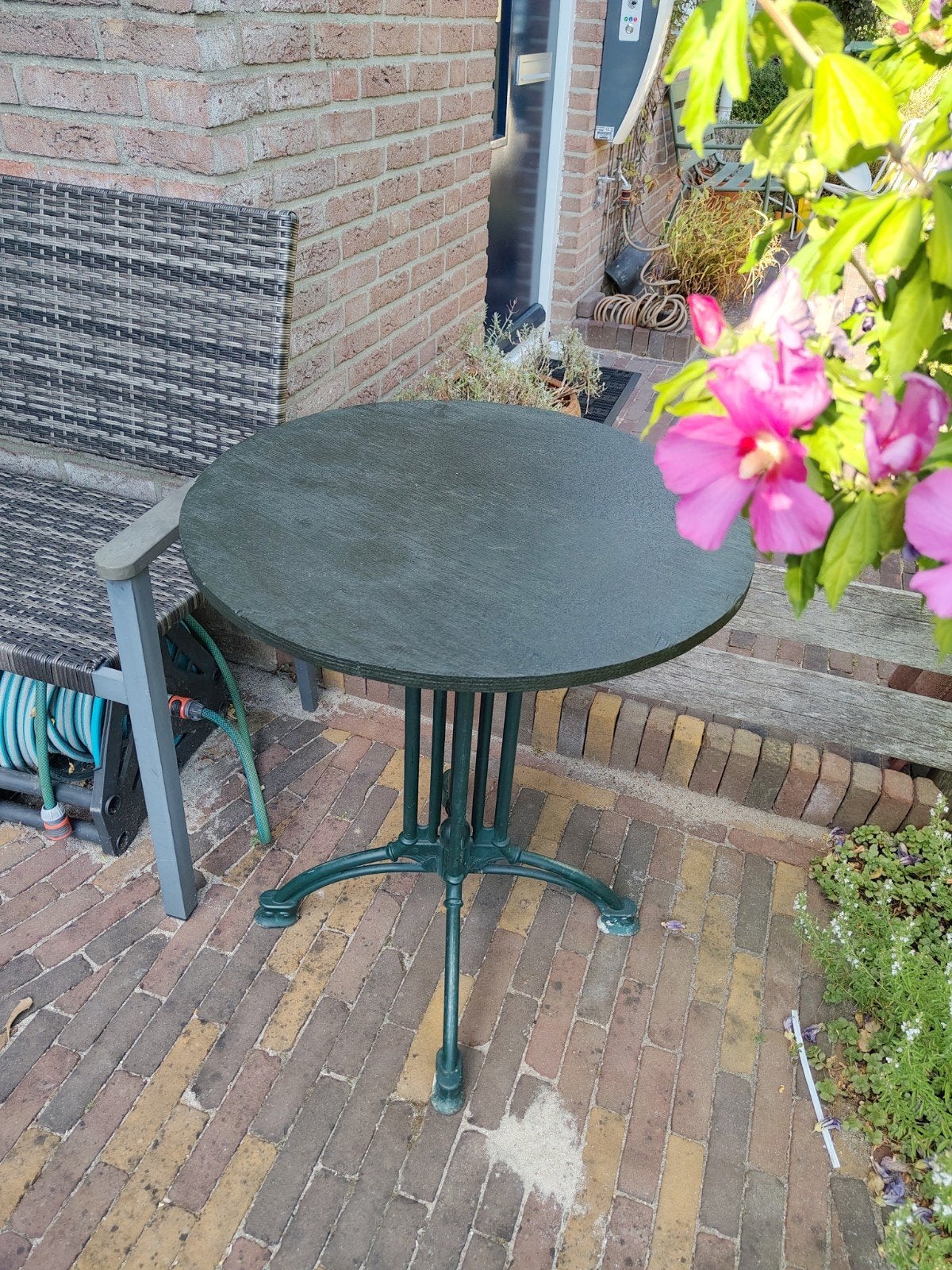 Groene Bistro Tafel - Rond, Ophalen, Gebruikt, Rond, Metaal
