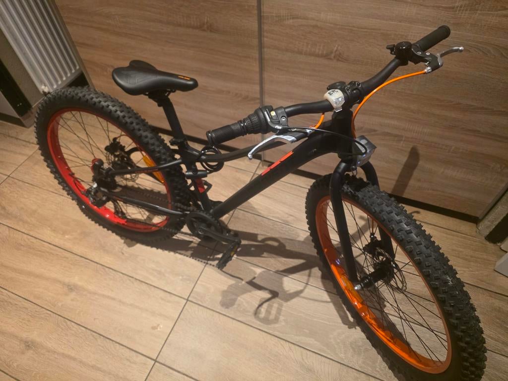 Stoere zwarte mountainbike met oranje accenten 26 inch, Hardtail, Heren, Zo goed als nieuw, Ophalen