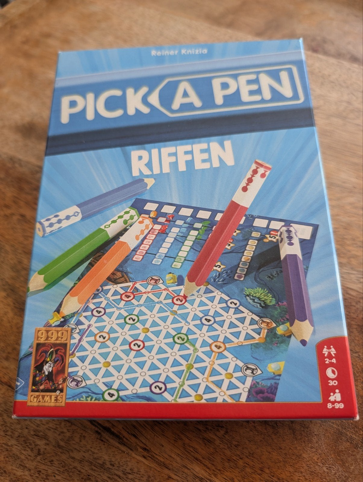 Pick-A-Pen Riffen: roll & write spel 999 Games, Hobby en Vrije tijd, Gezelschapsspellen | Bordspellen, Een of twee spelers, Ophalen of Verzenden