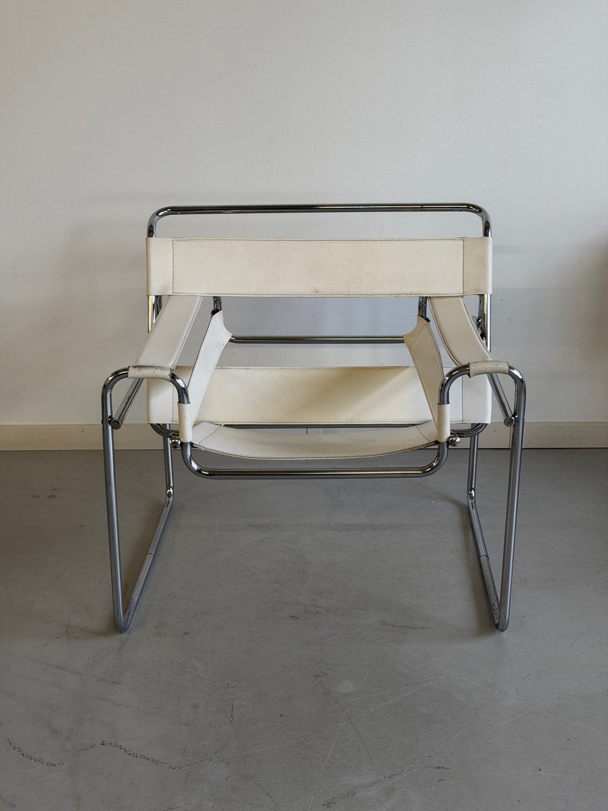 Marcel Breuer design stoel (dupe)  - wassily chair, Gebruikt, Wit, Leer, Ophalen of Verzenden