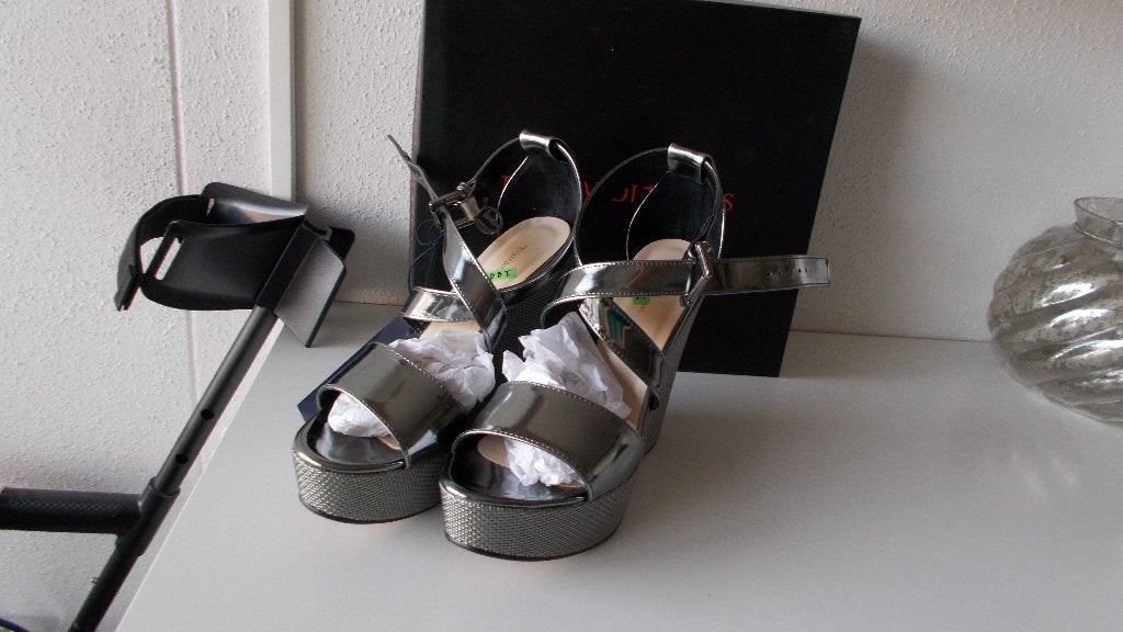 Trussardi wedges mt 39/40, Kleding | Dames, Overige kleuren, Nieuw, Ophalen of Verzenden, Schoenen met hoge hakken
