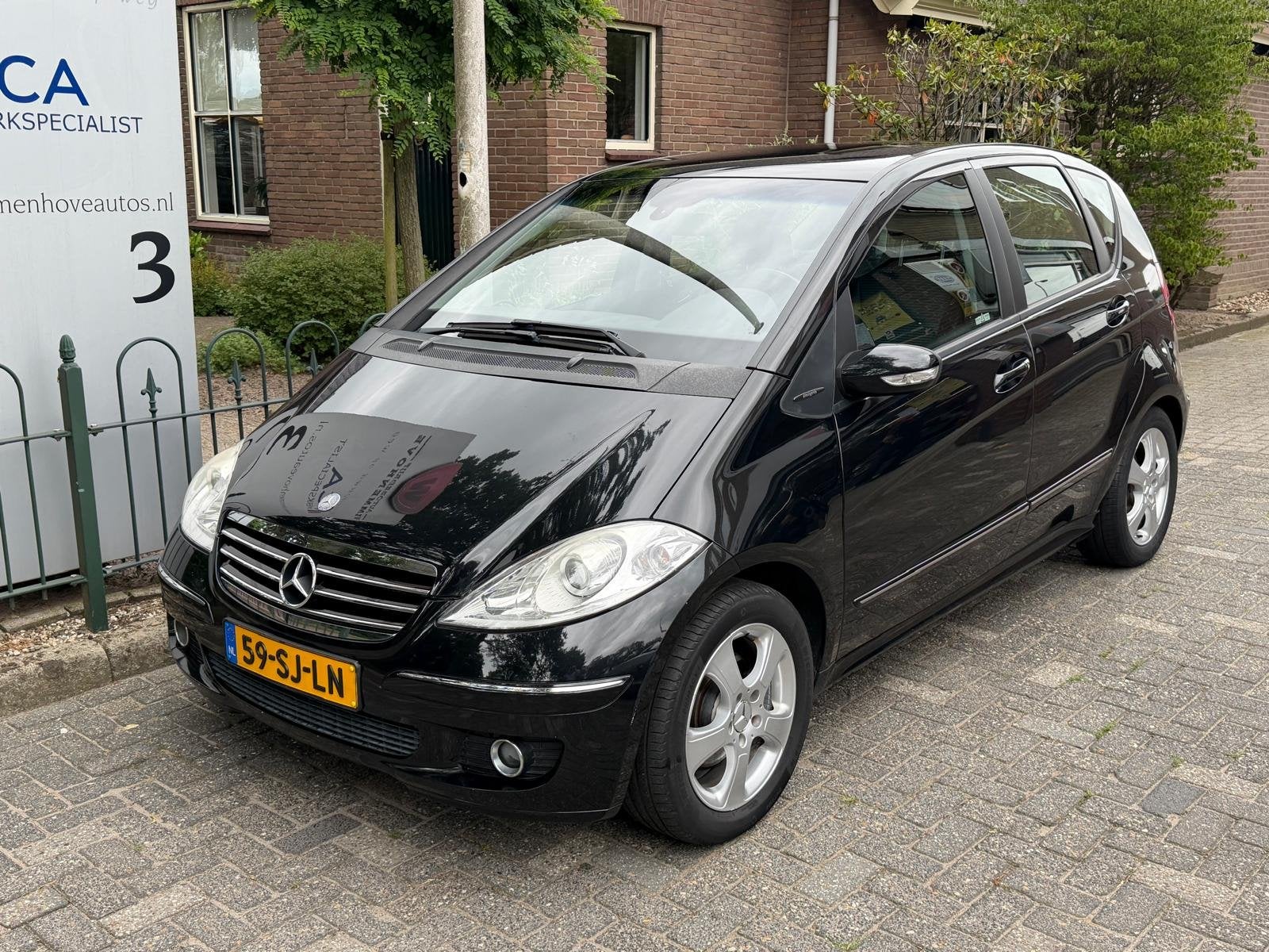 Mercedes-Benz A-Klasse 150 Avantgarde Automaat/Half leer/Air, 15 km/l, Zwart, 4 cilinders, Met garantie (alle)