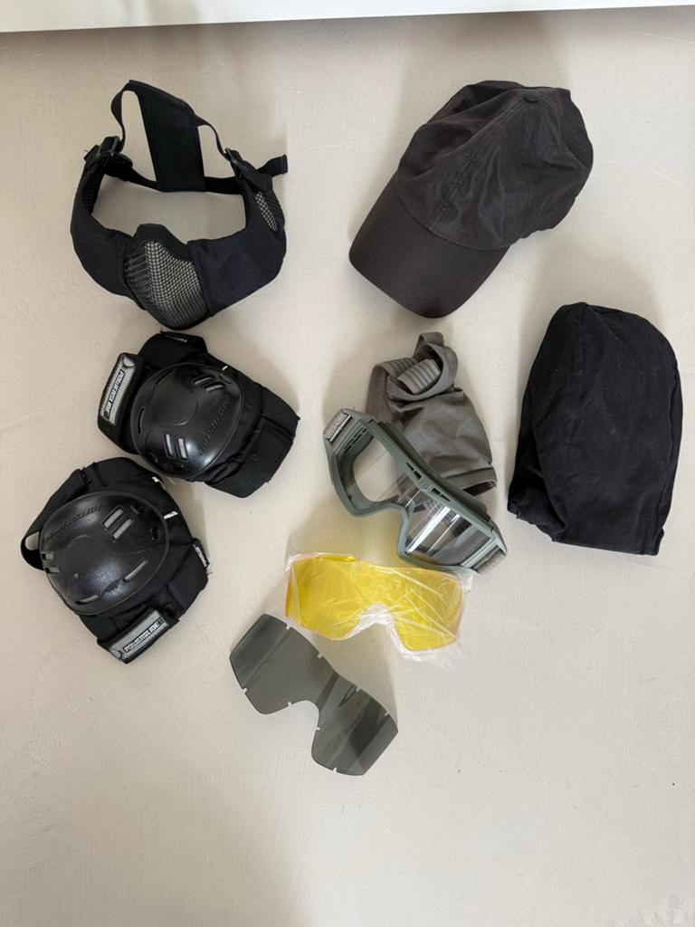 Airsoft beschermingsset: masker, kniebeschermers, bril, Ophalen of Verzenden, Gebruikt