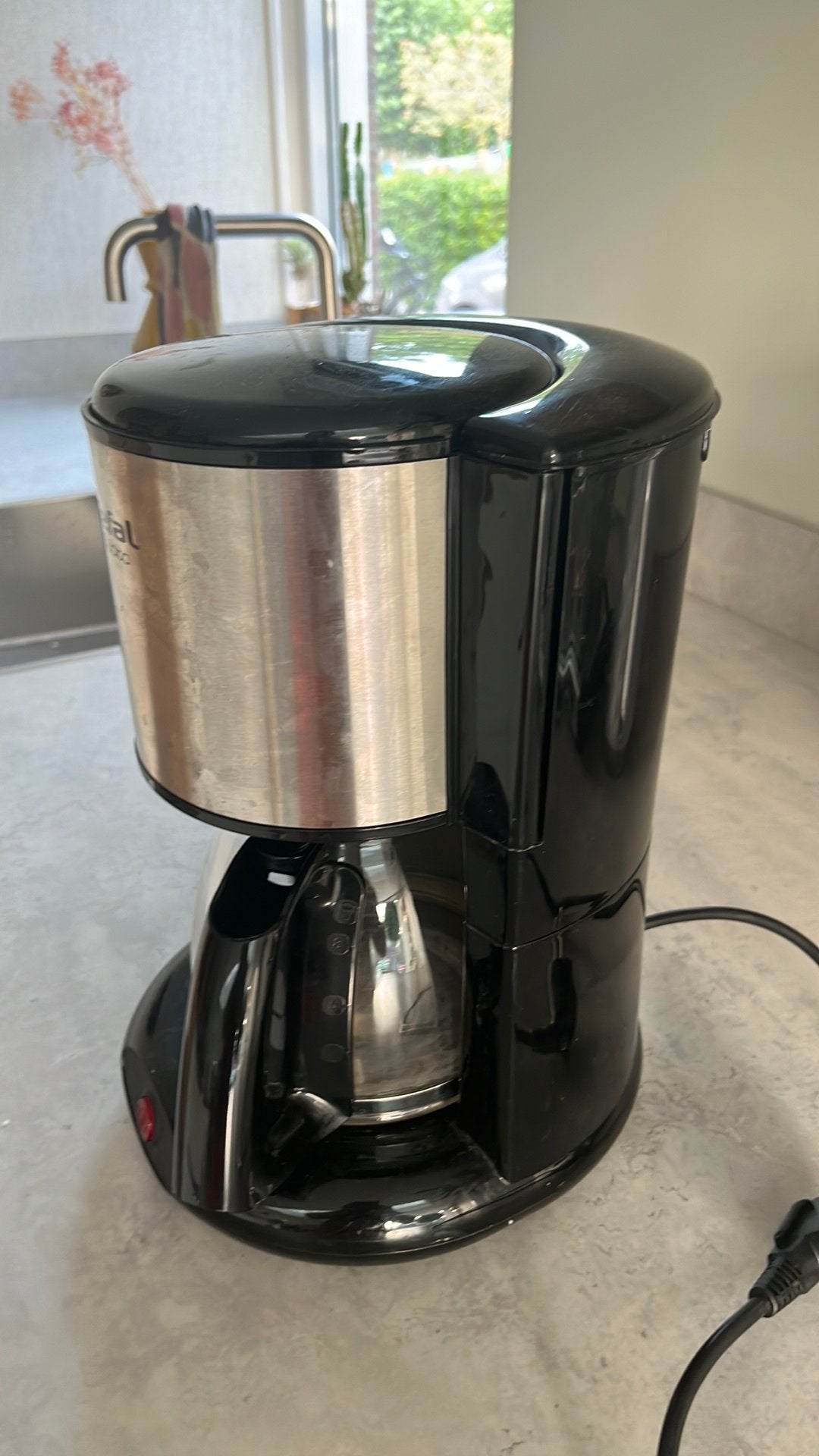 Koffiezetapparaat, 10 kopjes of meer, Ophalen, Zo goed als nieuw, Koffiemachine
