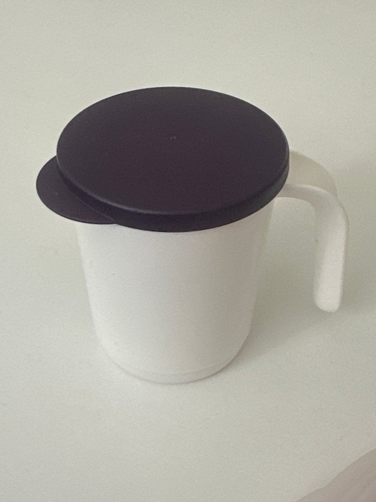 Tupperware Allegra Koffiebeker met Deksel - 350ml, Wit, Beker of Kan, Ophalen of Verzenden, Zo goed als nieuw