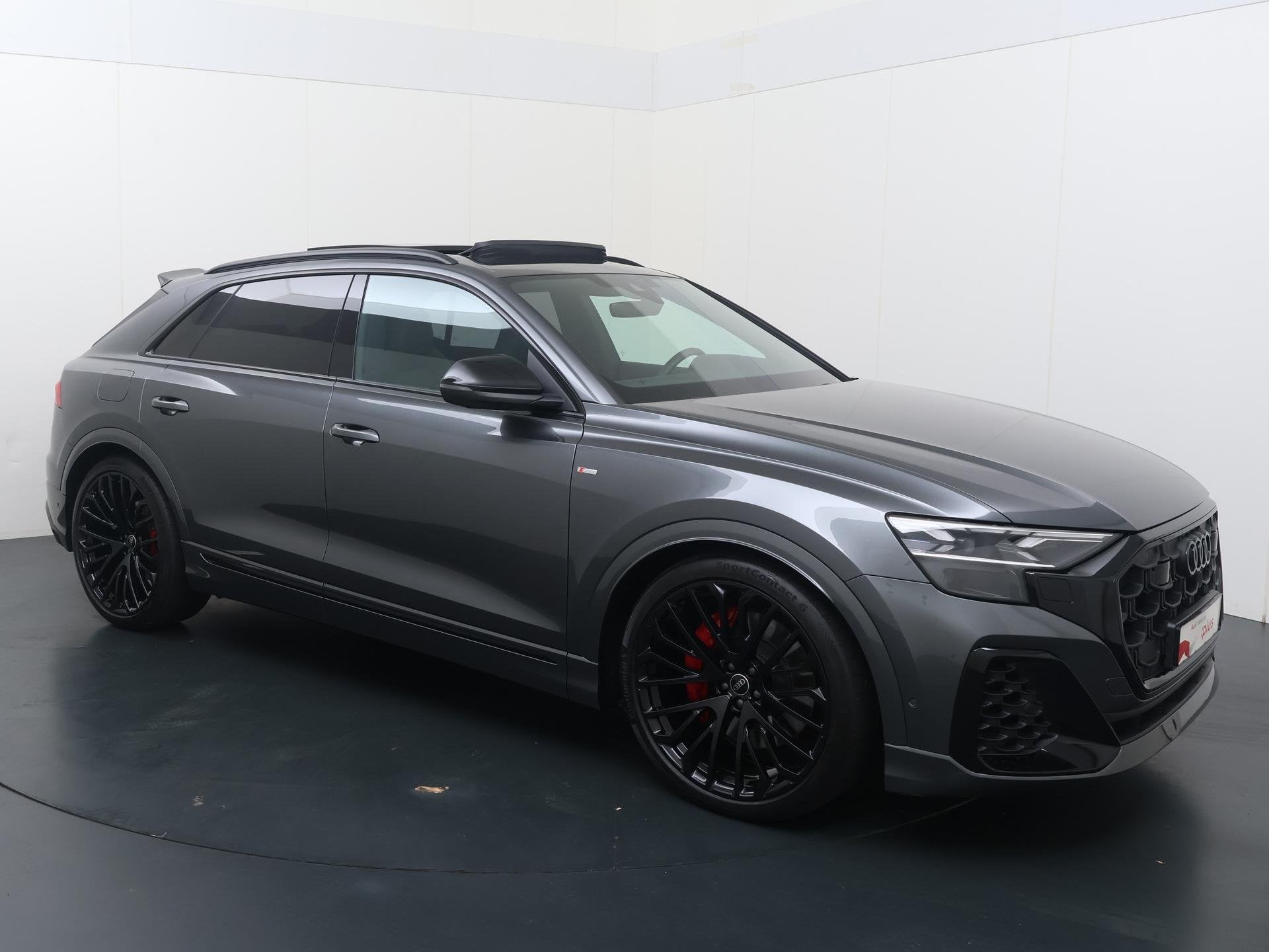 Audi Q8 60 TFSI e quattro Pro Line S Competition | 490 PK |, Auto's, Verwarmde buitenspiegels, Gebruikt, 2995 cc, Met garantie (alle)